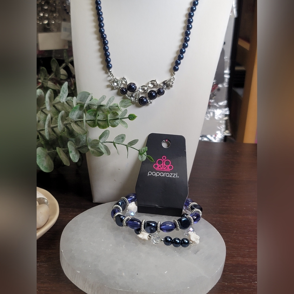 Paparazzi Midnight Blue Pearl and Silver Necklace Set